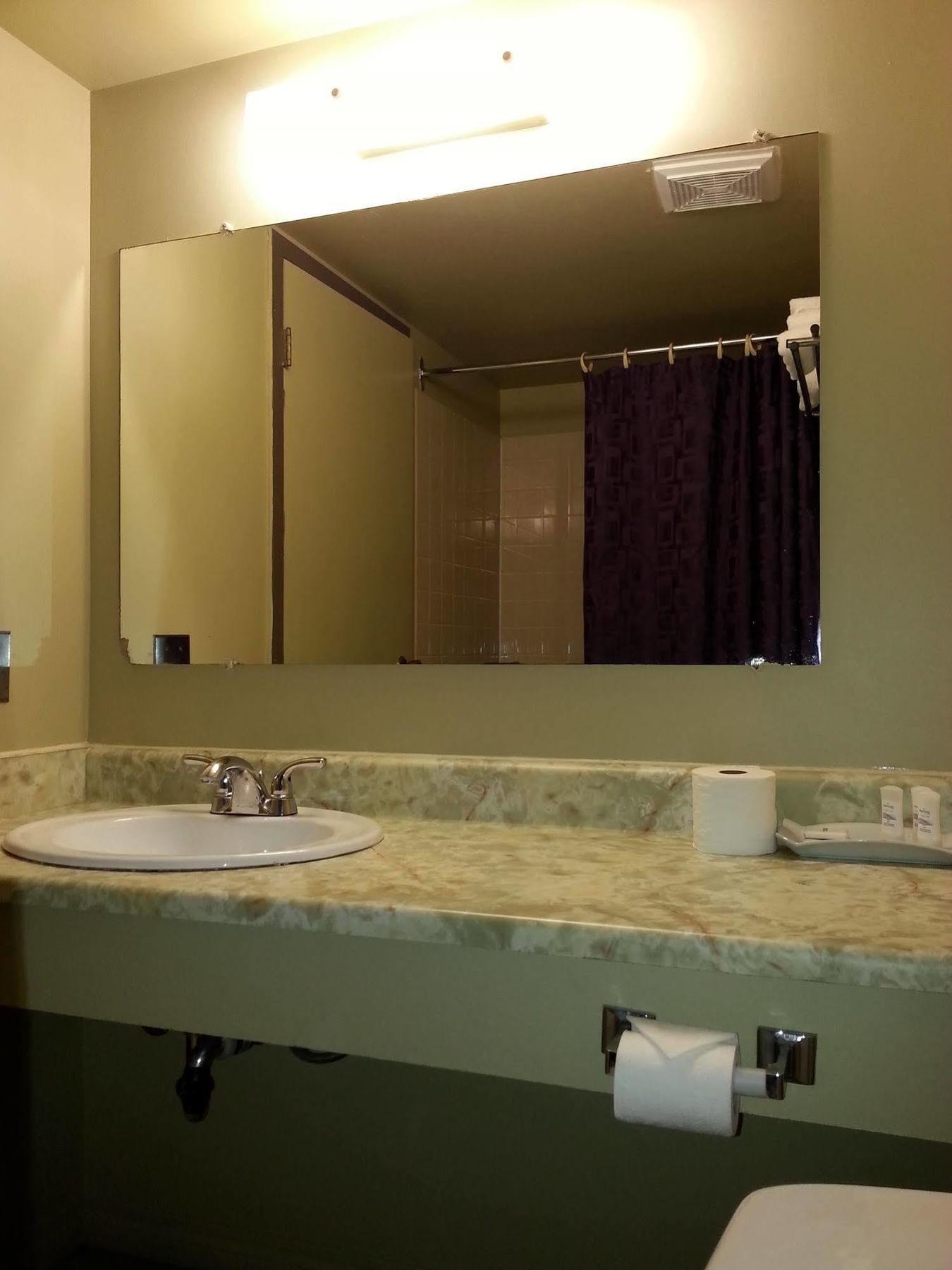 Ramada By Wyndham Dawson Creek Hotel Kültér fotó